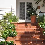 Konukevi Cettina Boutique Sorrento