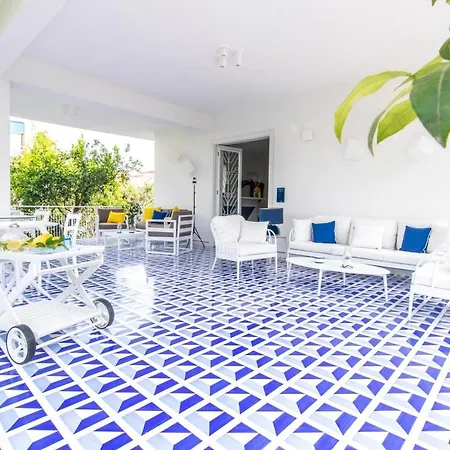 Cettina Boutique Pensionat 4*